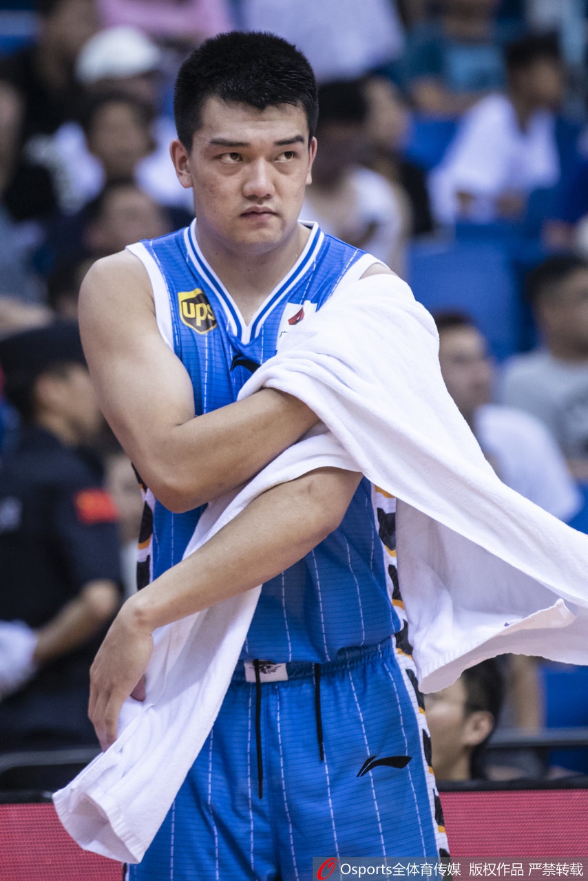 CBA夏联:北京57-69辽宁