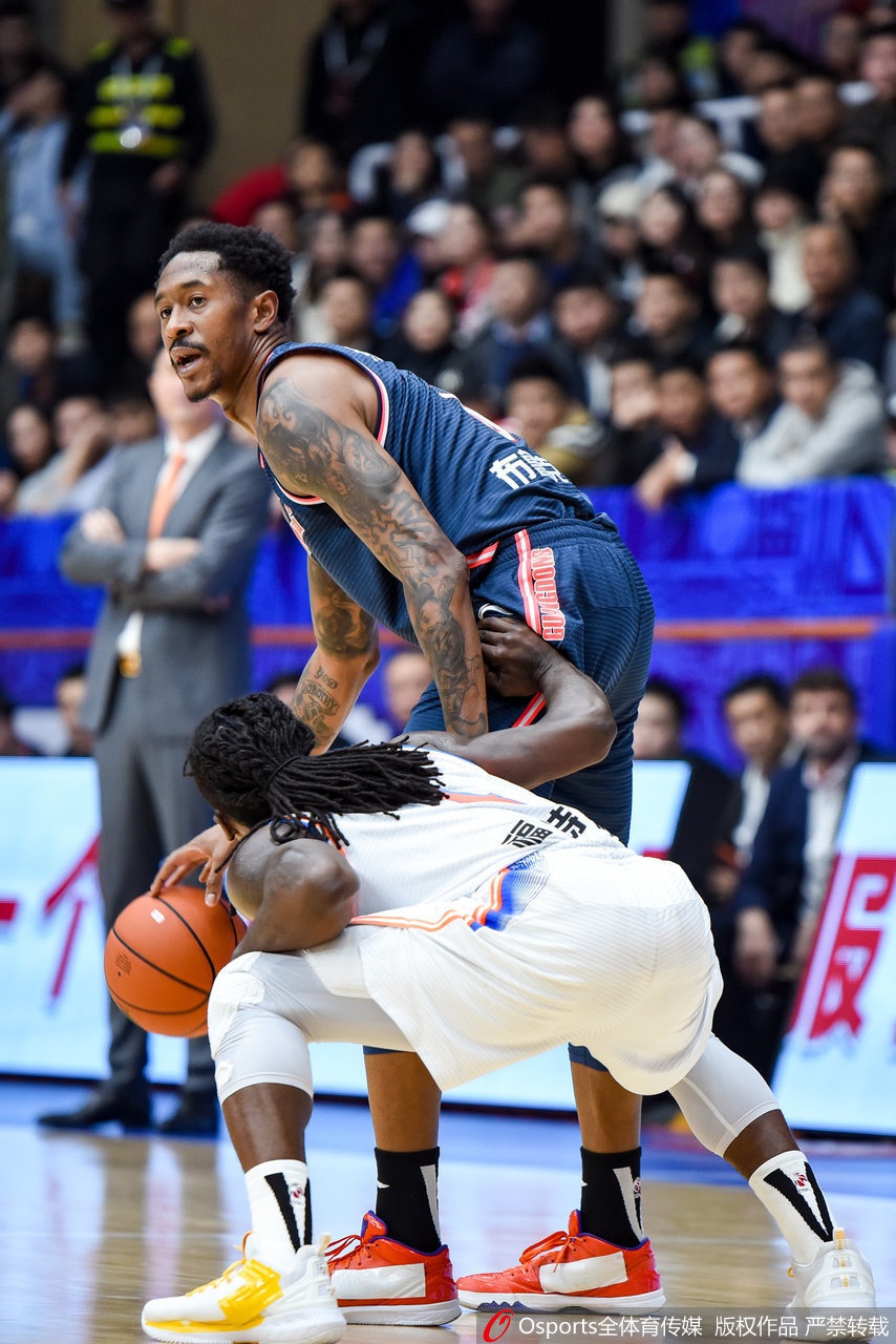 CBA第5轮:四川VS广东