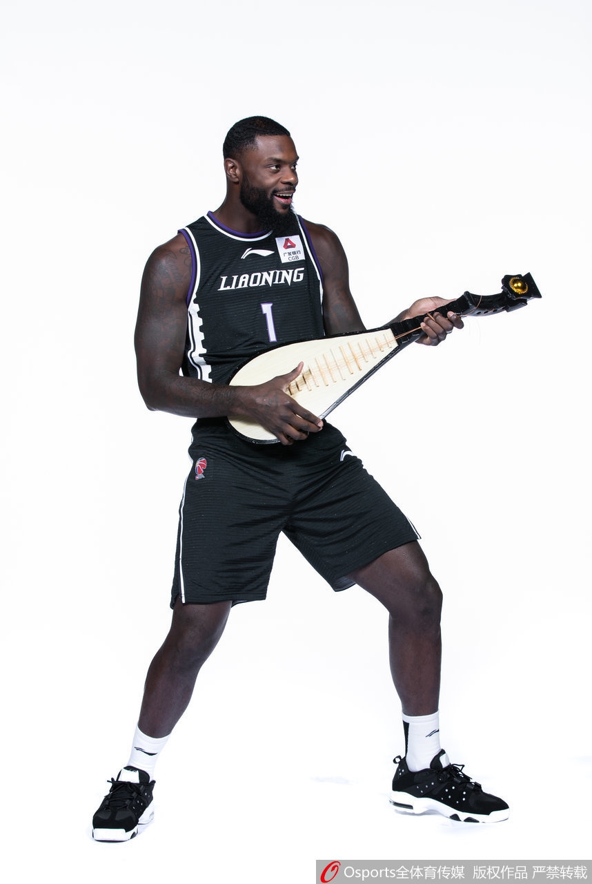 史蒂芬森官方写真