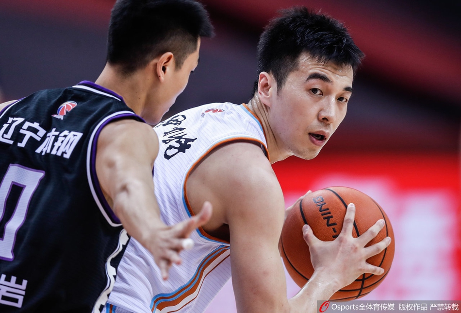 CBA半决赛:新疆88-116辽宁