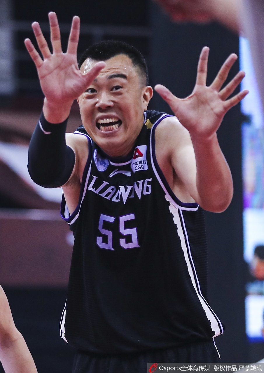 林书豪韩德君上演表情秀