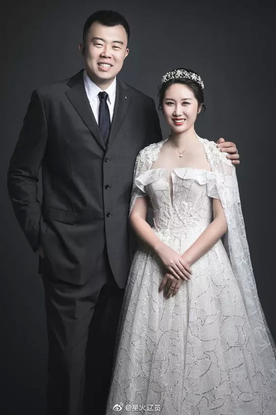 韩德君夫妇婚纱照曝光