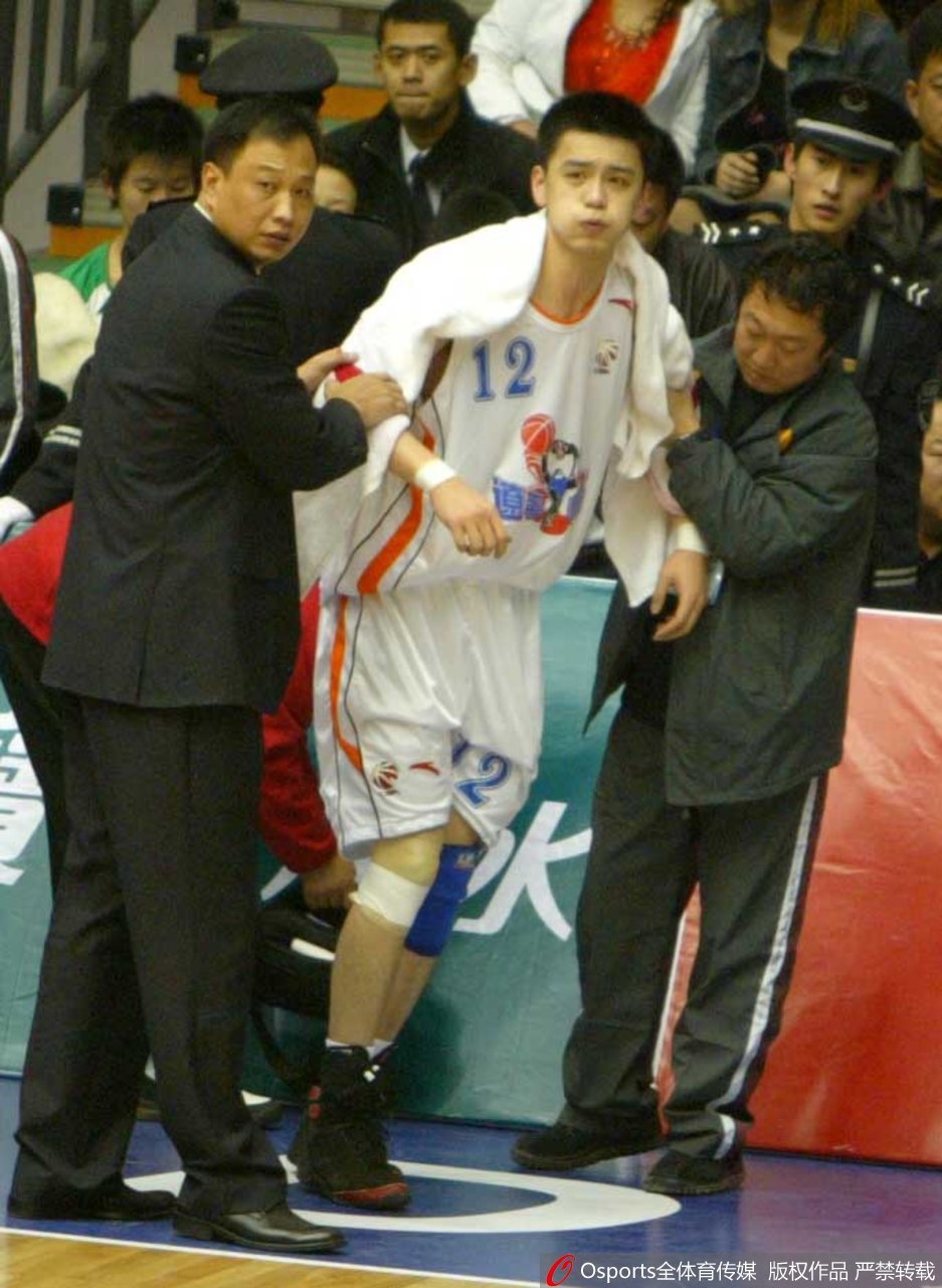 辽宁队确认杨鸣结束15年职业生涯 回顾杨鸣生涯精彩瞬间