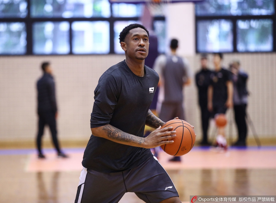 广东男篮备战训练