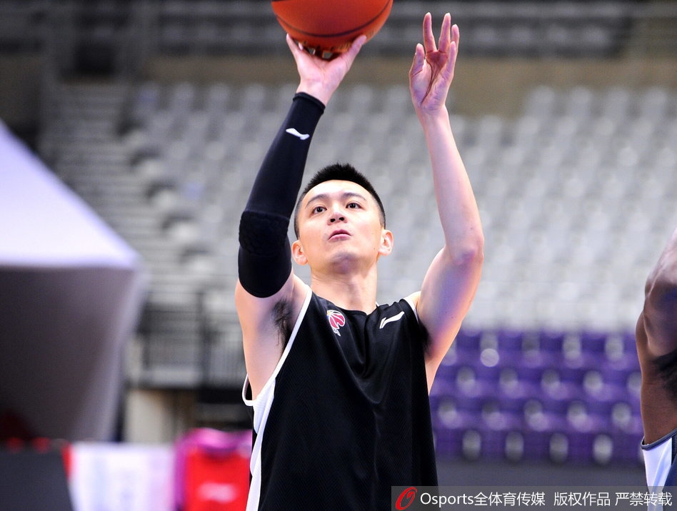 辽宁男篮训练备战