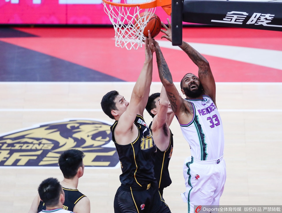 CBA第37轮：广厦125-121山东