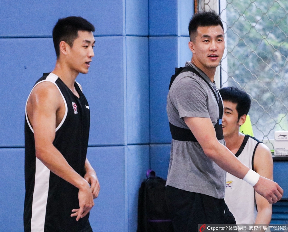 郭艾伦赵继伟归队备战新赛季