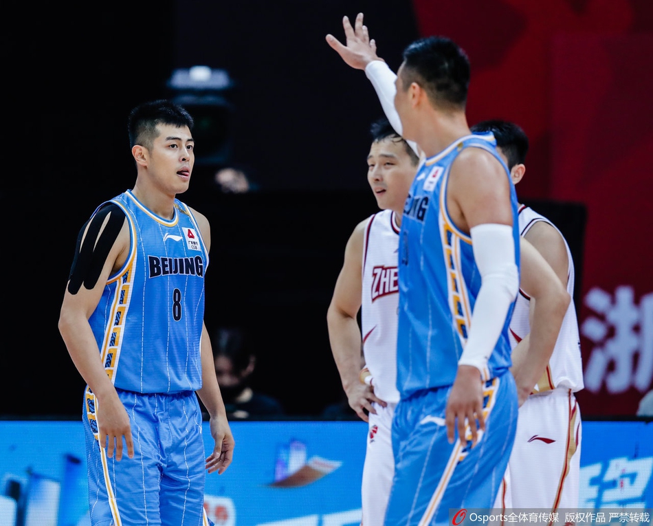 CBA第7轮：浙江94-92北京