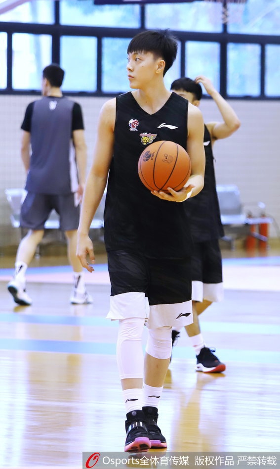 广东男篮训练备战