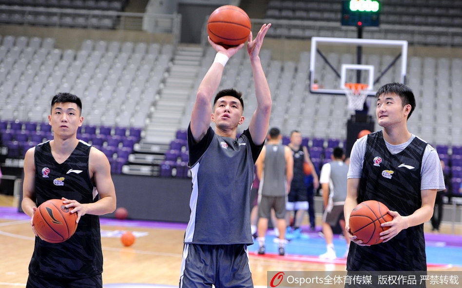 辽宁男篮训练备战