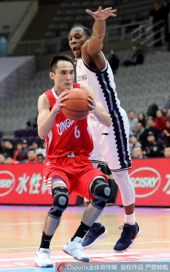 CBA第8轮：辽宁136-117青岛