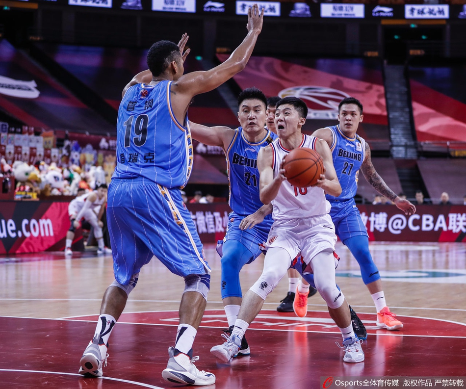 CBA复赛：广州81-105北京