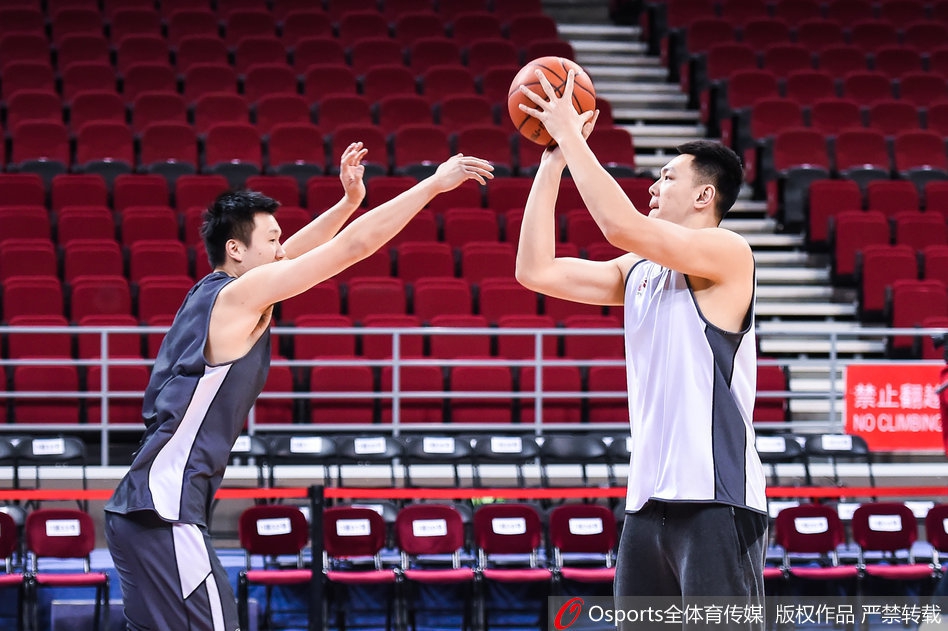 北京男篮赛前训练备战