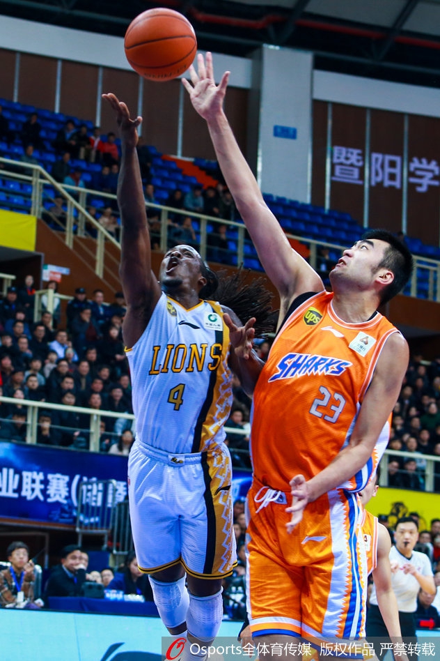 CBA第40轮:广厦127-110上海