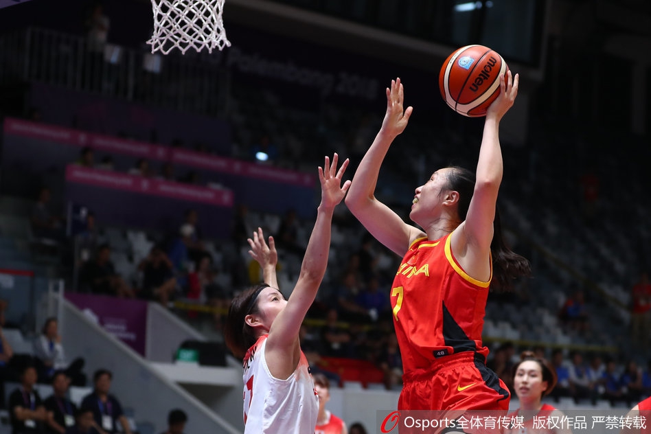亚运女篮半决赛中国86-74日本
