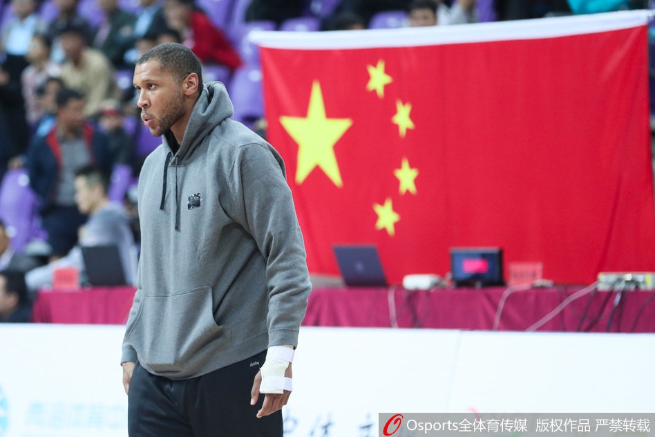 CBA季前赛精彩瞬间