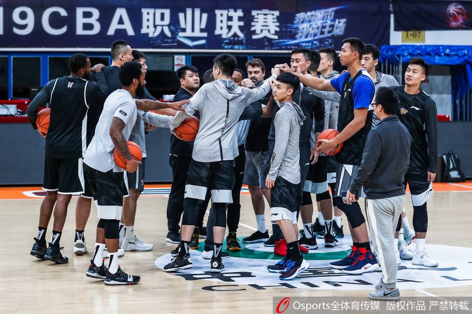 广东男篮训练备战