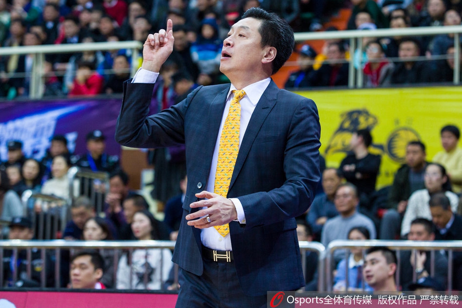 CBA第40轮:广厦127-110上海