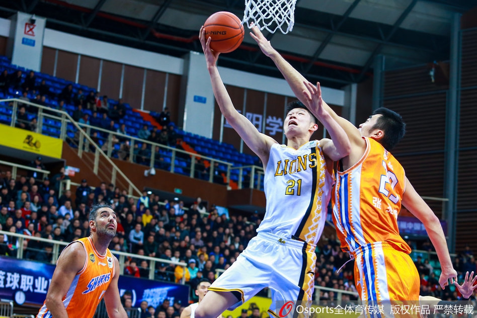 CBA第40轮:广厦127-110上海