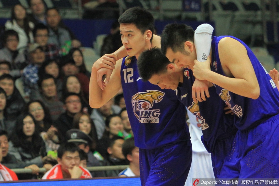 辽宁队确认杨鸣结束15年职业生涯 回顾杨鸣生涯精彩瞬间