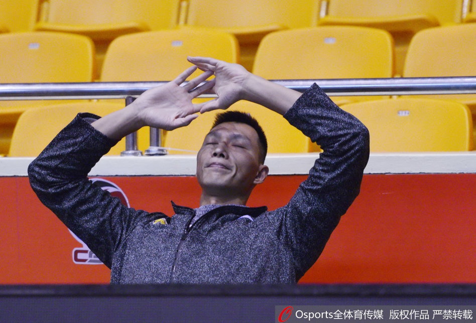 广东男篮备战训练