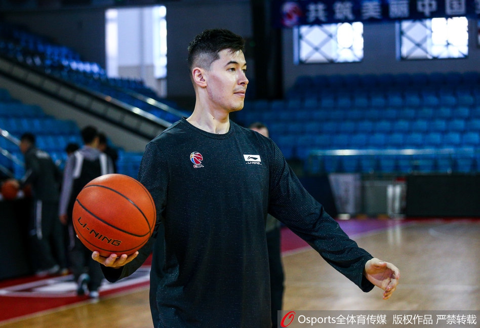 新疆男篮训练备战