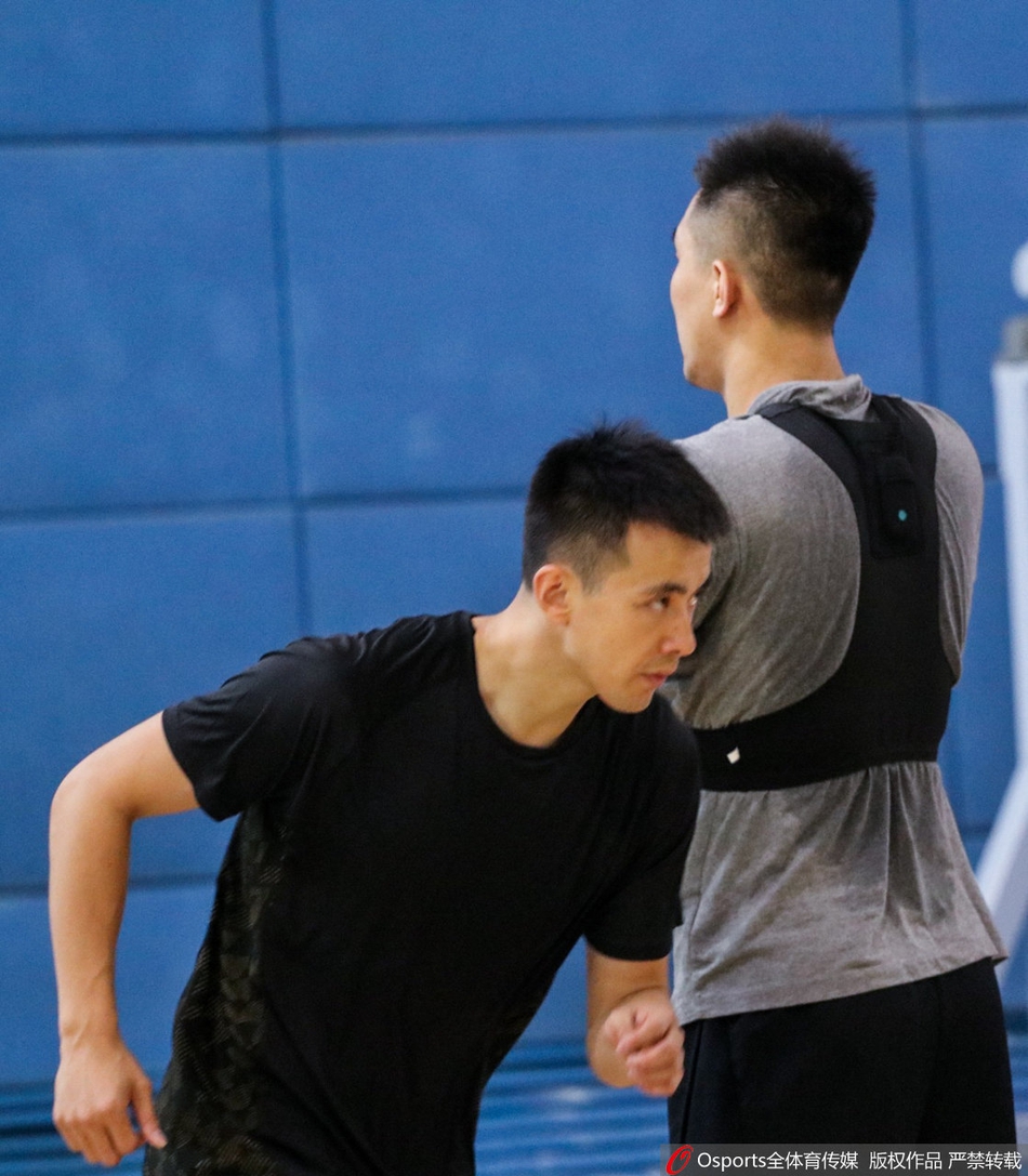 郭艾伦赵继伟归队备战新赛季