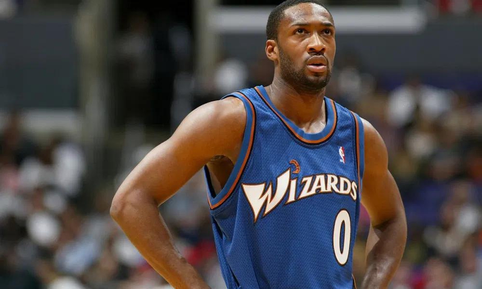 3、阿里纳斯续约奇才（2008，6年1.11亿）