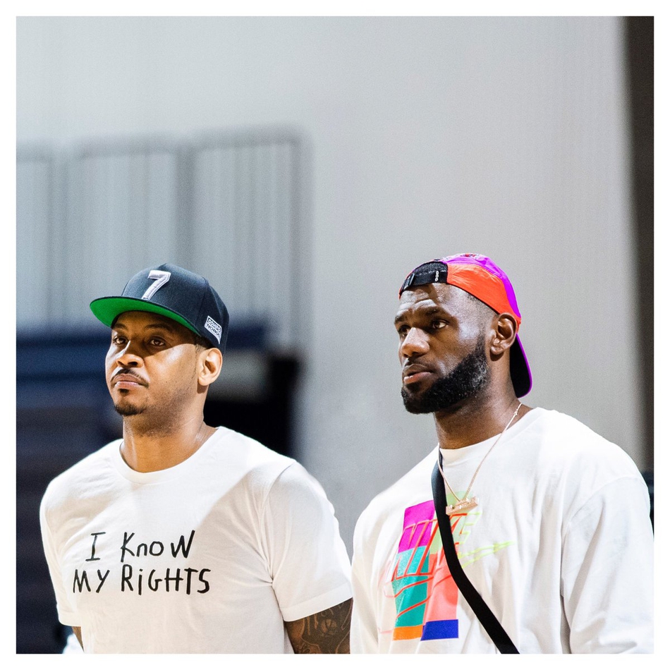 香蕉船兄弟再度同框！詹韦瓜哥齐现身为布朗尼扎伊尔助威