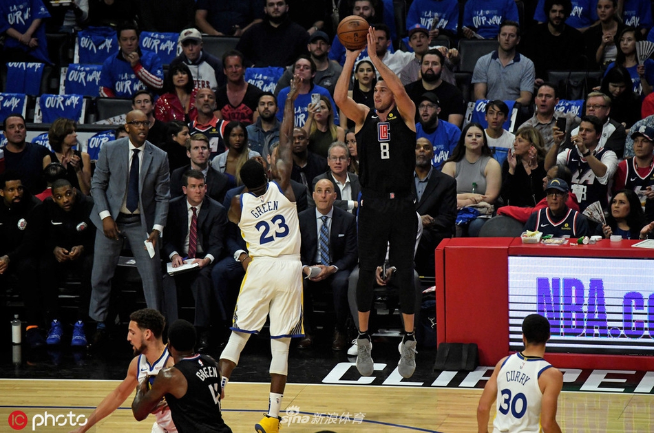 [季后赛]勇士129-110快船 总比分4-2晋级！