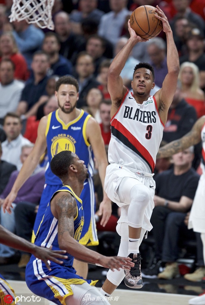 [高清组图]西部决赛G4勇士119-117开拓者