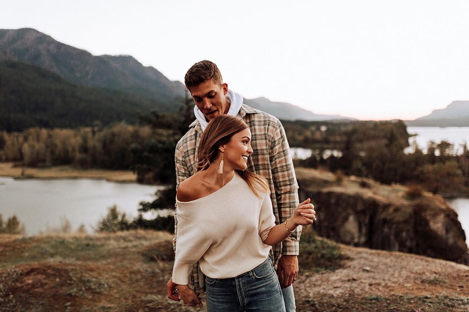 我酸了!开拓者抗勇奇兵家藏娇妻!颜值超高球技也十分不俗!