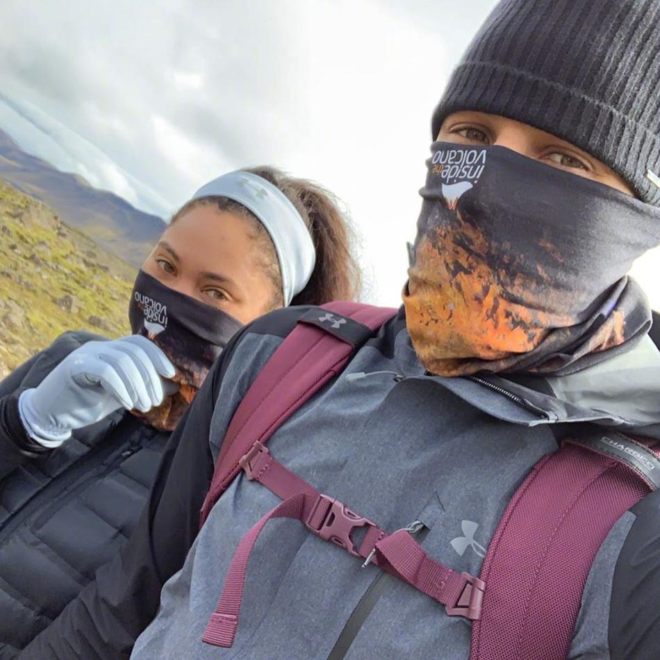 库里夫妇上演极光之恋！冰岛探险大秀恩爱！