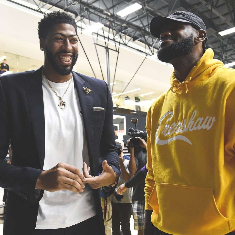 近年最令人失望的巨星组合:双核身价近3亿却摆烂 两队3巨头被打散