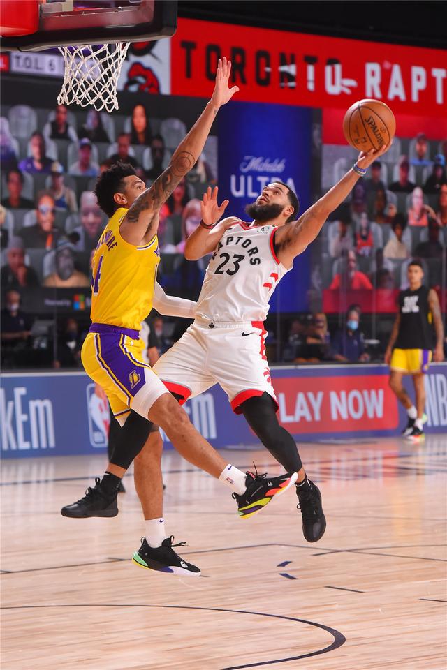 [NBA常规赛]湖人92-107猛龙