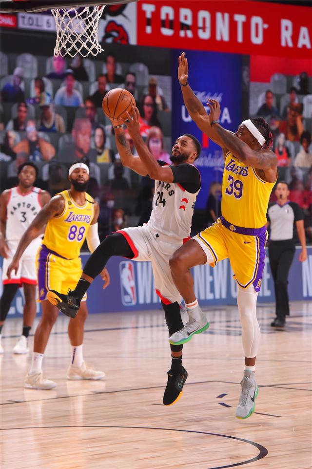 [NBA常规赛]湖人92-107猛龙