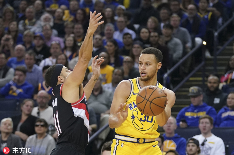 库里与弟弟赛斯-库里对位