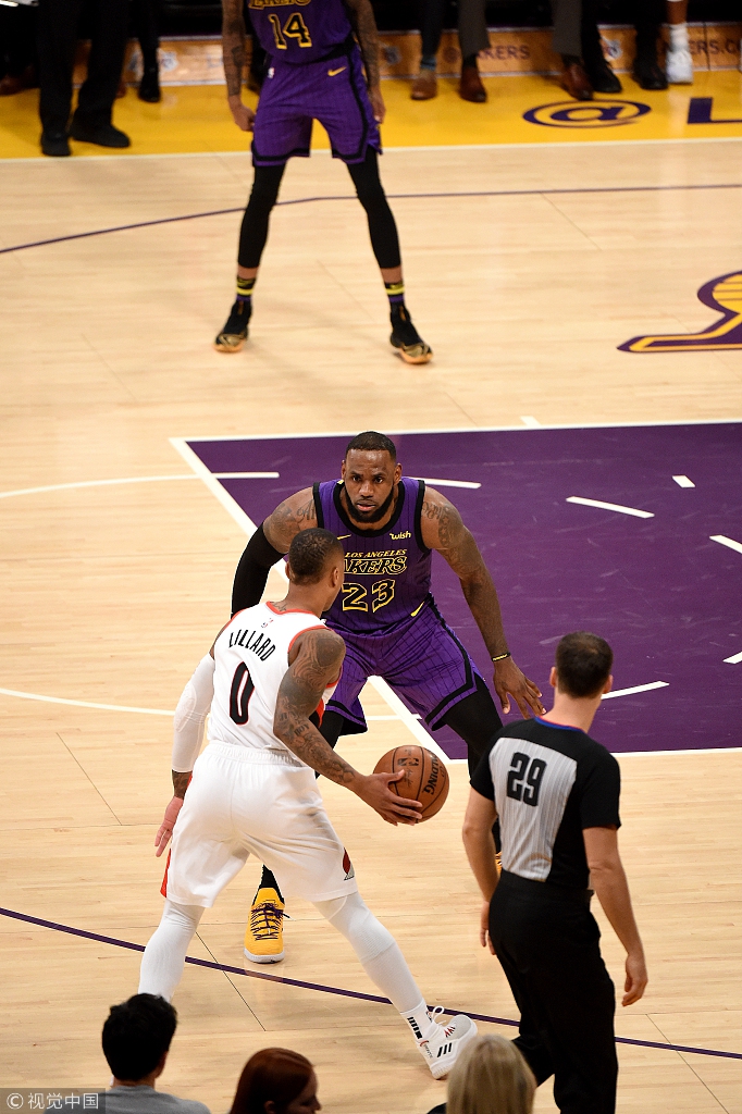 利拉德单挑詹姆斯