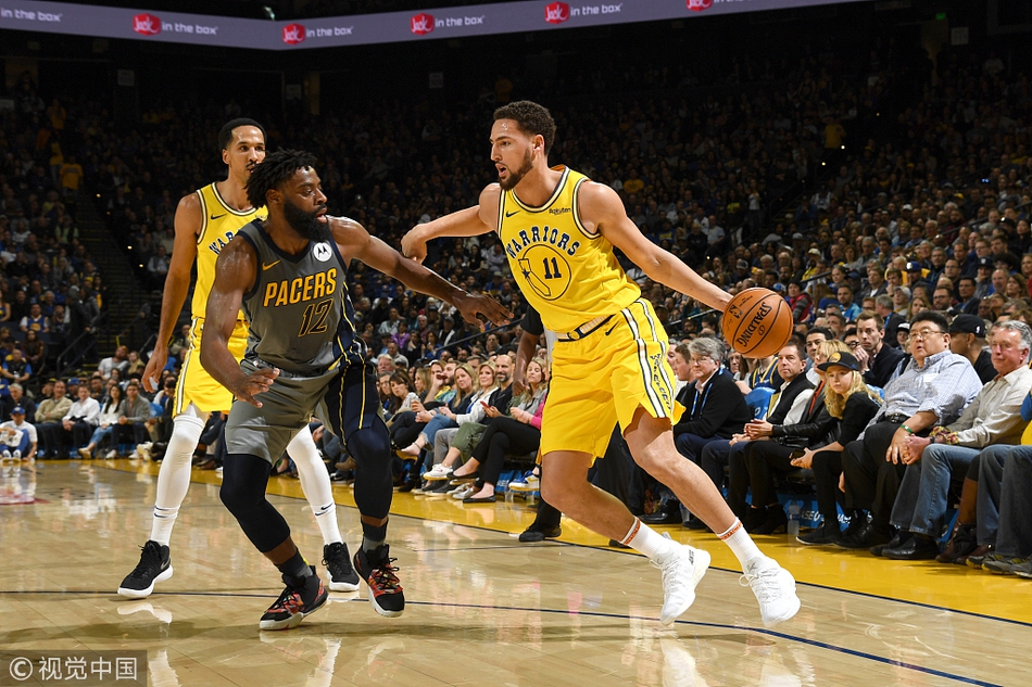 汤普森持球突破