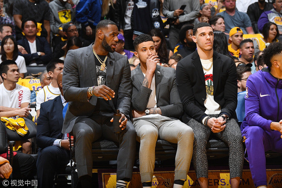 [NBA常规赛]勇士108-90湖人