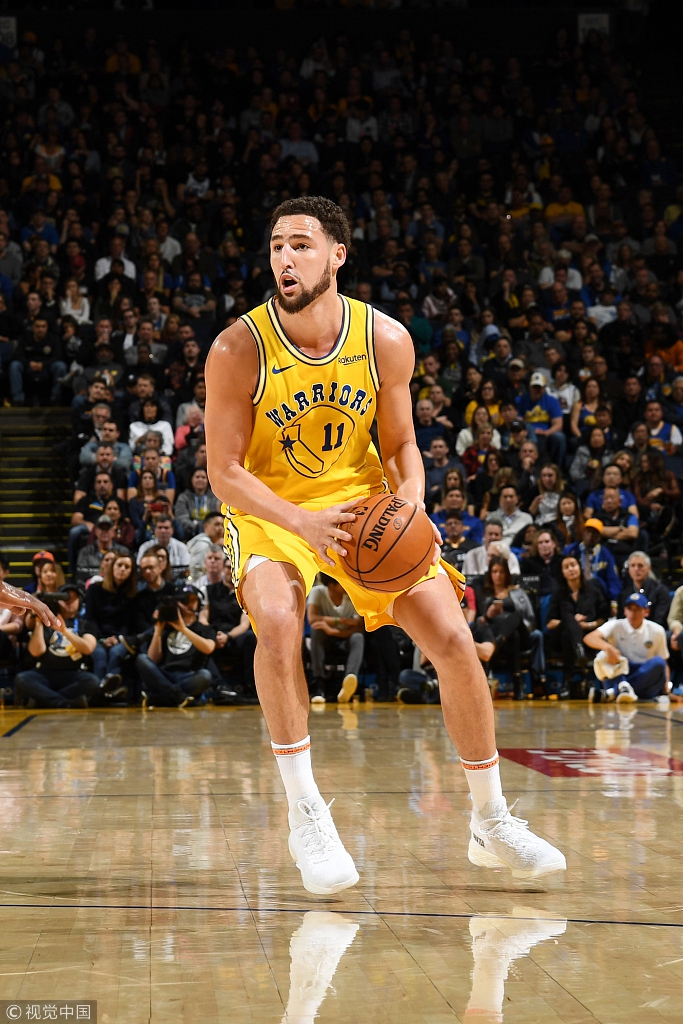 汤普森三分出手