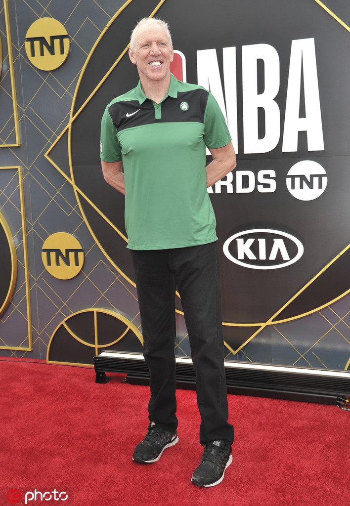 群星盛装出席NBA年度颁奖典礼 神盾局局长为黑白双雄颁奖