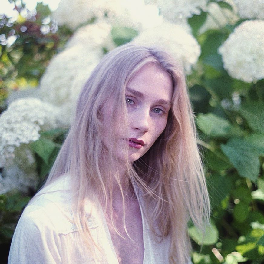 基因的力量太恐怖了！NBA颜王的妹妹这颜值身材什么水平？