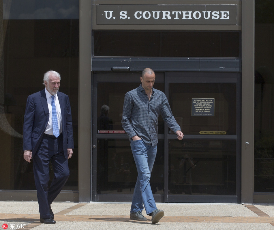 30、波波维奇头发变白，他至少要负部分责任