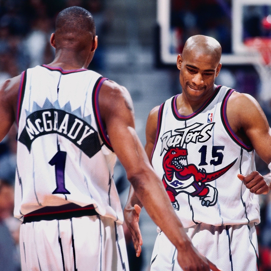 联盟第一家！卫冕冠军穿复古球衣拍定妆照 麦蒂卡特球迷馋哭了