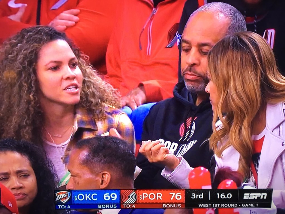 欣赏西决兄弟内战之前 先来感受一下库里家族的恐怖势力