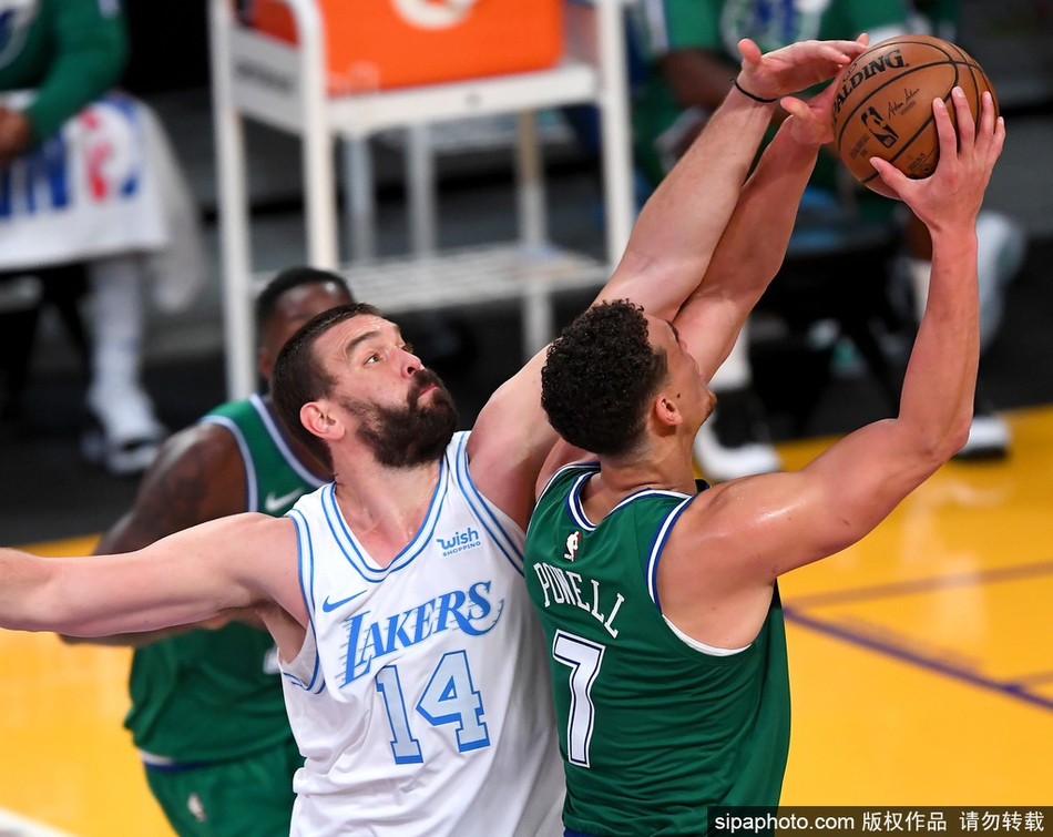 [NBA常规赛]独行侠115-138湖人