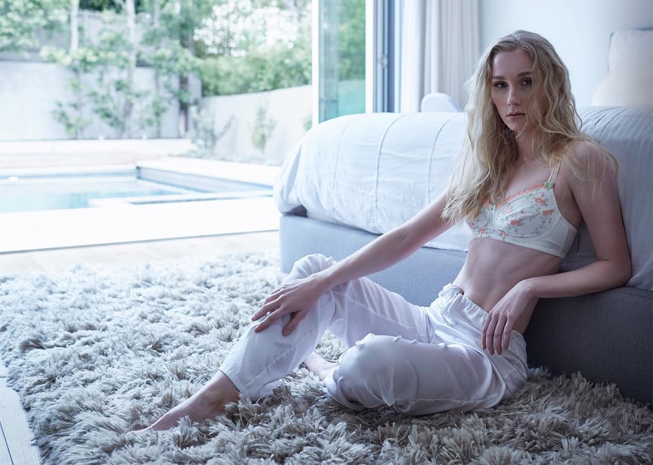 妹妹晒私照为NBA颜王庆生