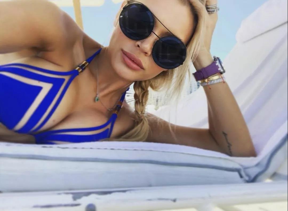 6年！白嫩鲜肉变大胡子糙汉 他媳妇却留住了青春容颜和S+身材