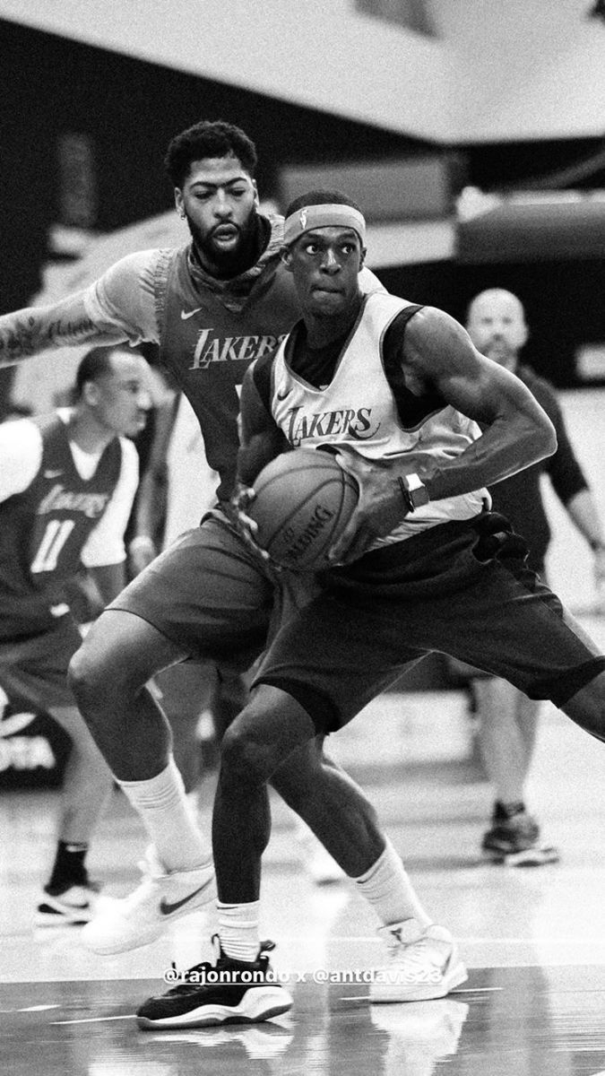 詹姆斯打控卫浓眉哥打中锋！湖人为新赛季关键球试验阵容